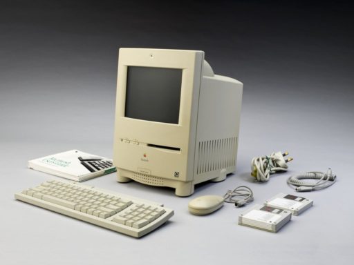 Apple Mac Colour Classic, with dust cover