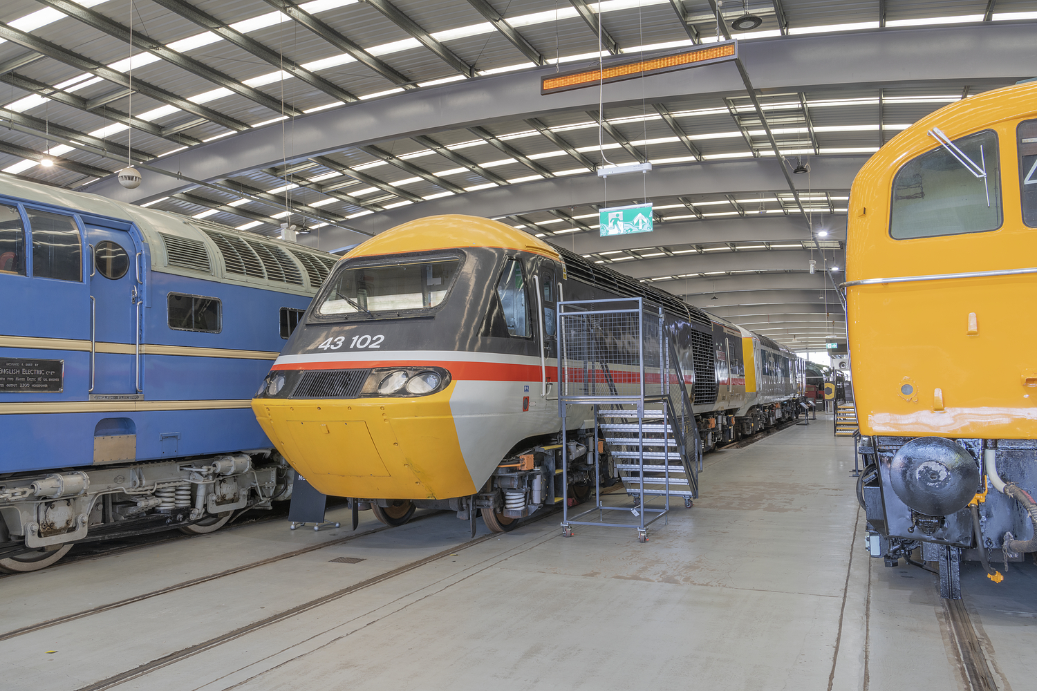 High Speed Train Power Car diesel electric locomotive Class 43 number 43302 named The Journey Shrinker